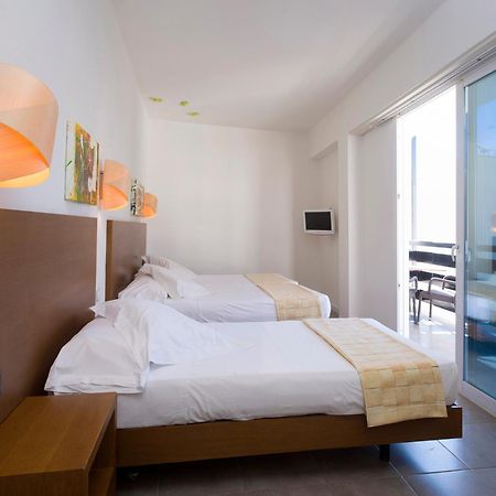 Sant Antoni de Portmany Es Mitjorn Hotel מראה חיצוני תמונה
