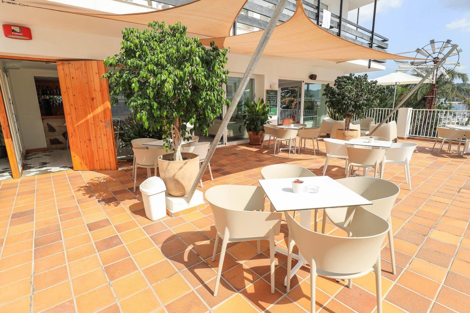 Sant Antoni de Portmany Es Mitjorn Hotel מראה חיצוני תמונה